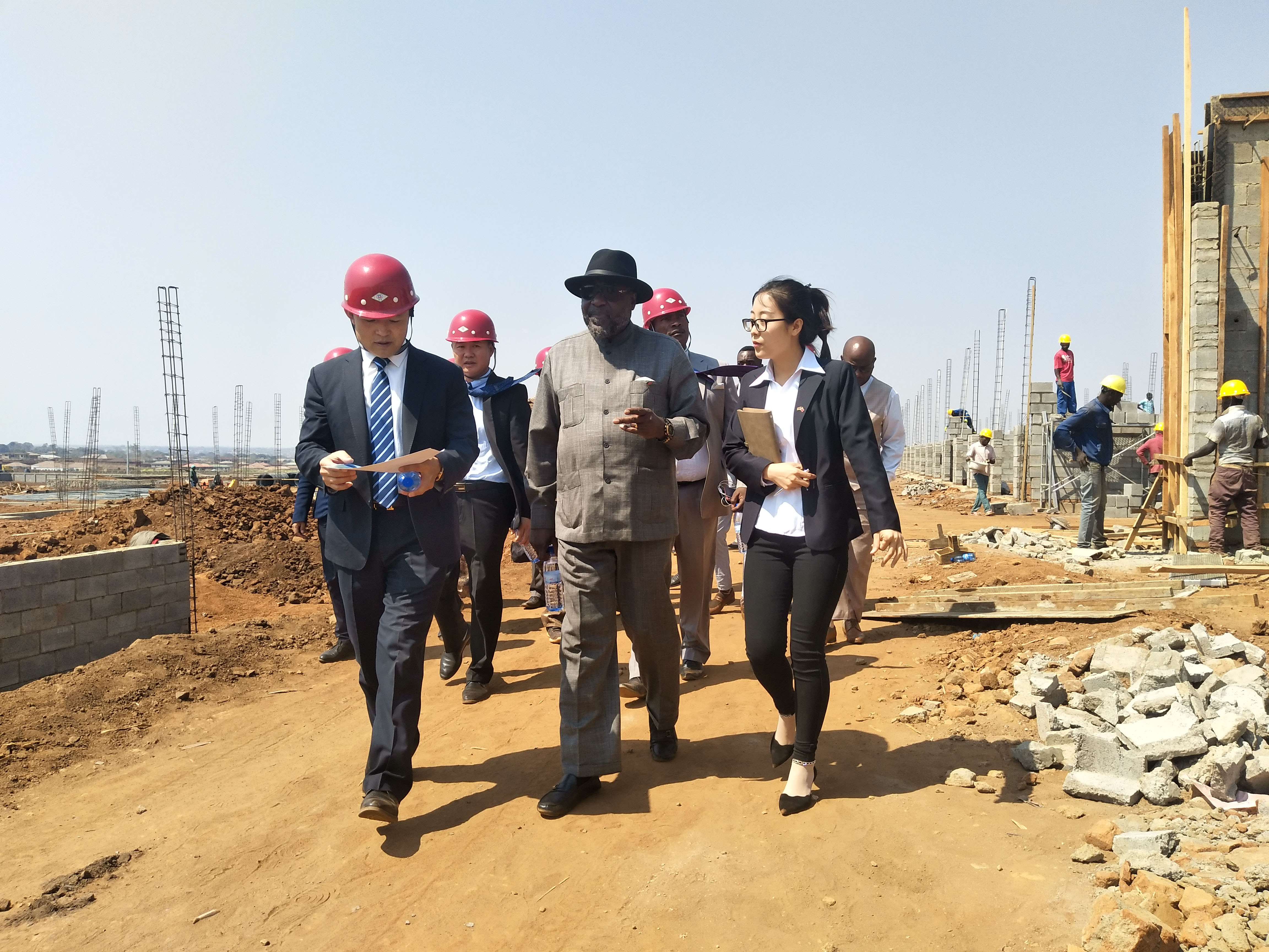 工贸部长工地视察