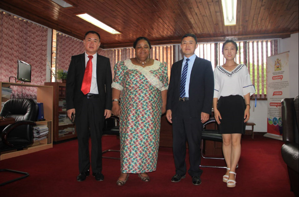 公司总裁马占江拜访马拉维新任土地部长Jean kalilani